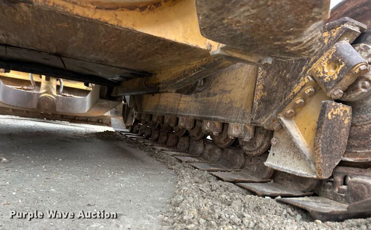 image for item NE9702 1987 Caterpillar D4H Series II dozer