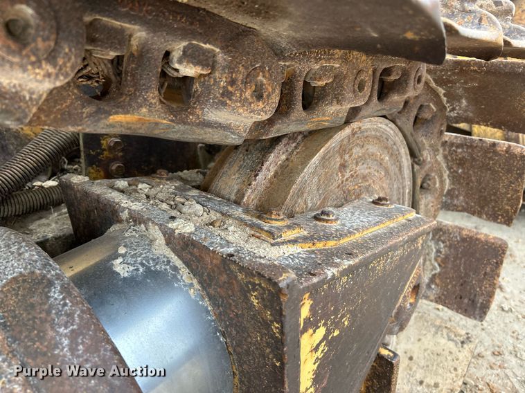 image for item NE9702 1987 Caterpillar D4H Series II dozer