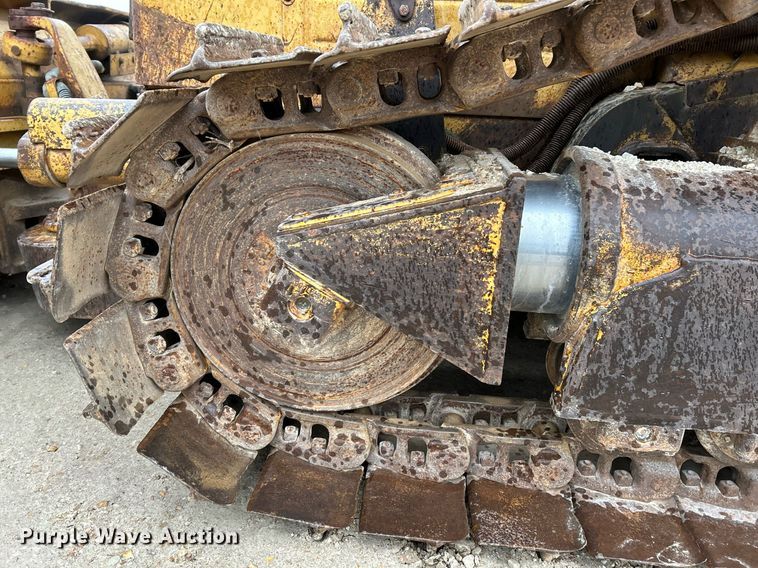 image for item NE9702 1987 Caterpillar D4H Series II dozer