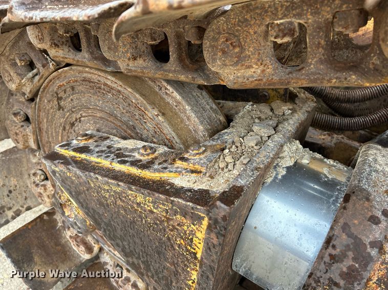 image for item NE9702 1987 Caterpillar D4H Series II dozer