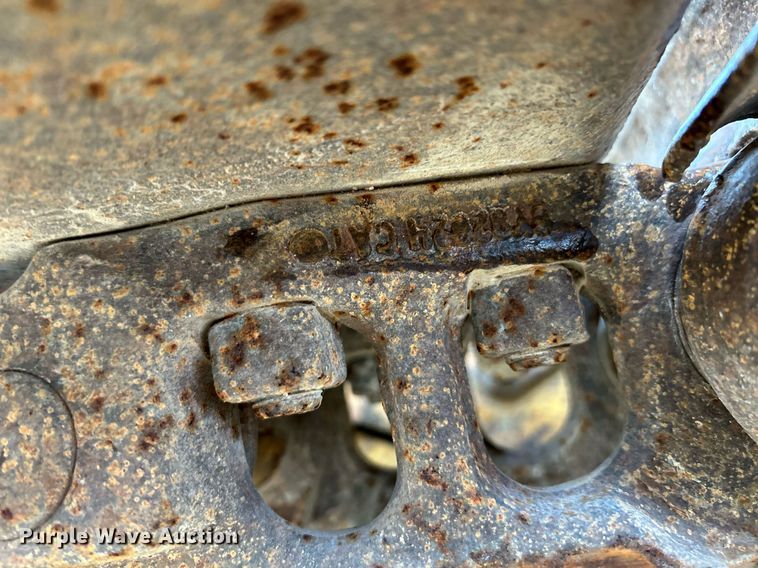 image for item NE9702 1987 Caterpillar D4H Series II dozer