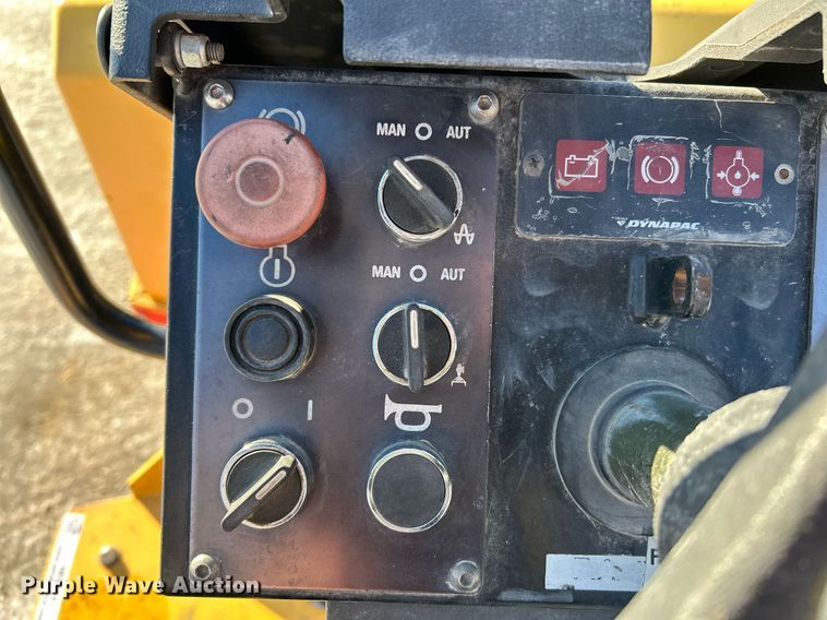 image for item NE9714 1999 Dynapac CC102 10 Series double drum vibratory roller