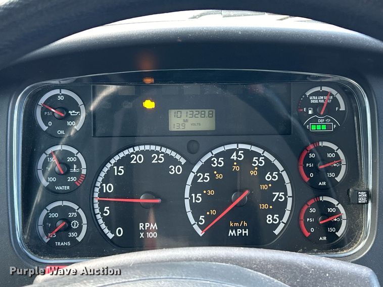 image for item NE9720 2014 Thomas Built school bus