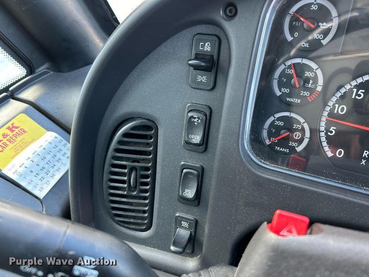 image for item NE9720 2014 Thomas Built school bus