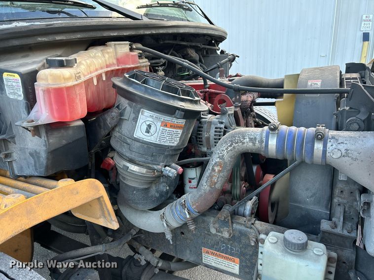 image for item NE9720 2014 Thomas Built school bus