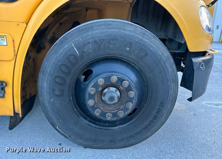 image for item NE9720 2014 Thomas Built school bus