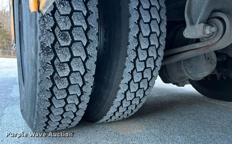 image for item NE9720 2014 Thomas Built school bus