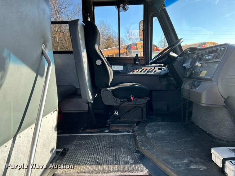 image for item NE9721 2014 Thomas Built school bus