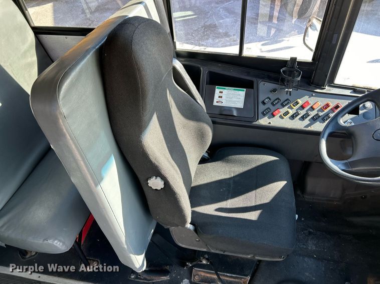 image for item NE9721 2014 Thomas Built school bus