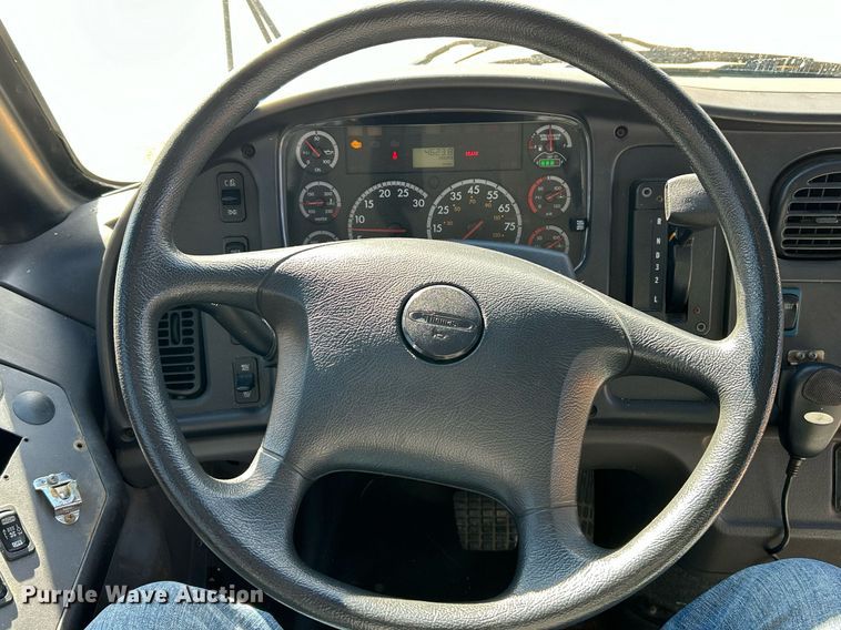 image for item NE9721 2014 Thomas Built school bus