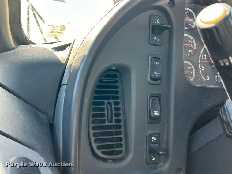 image for item NE9721 2014 Thomas Built school bus