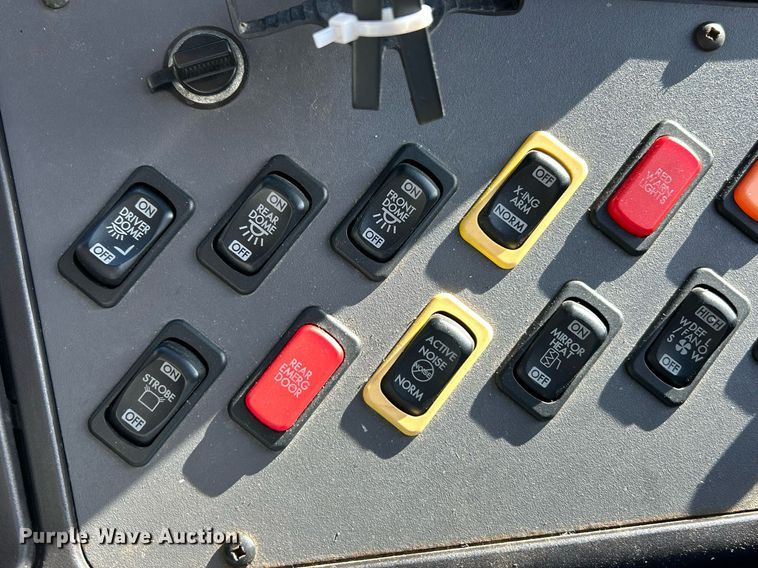 image for item NE9721 2014 Thomas Built school bus