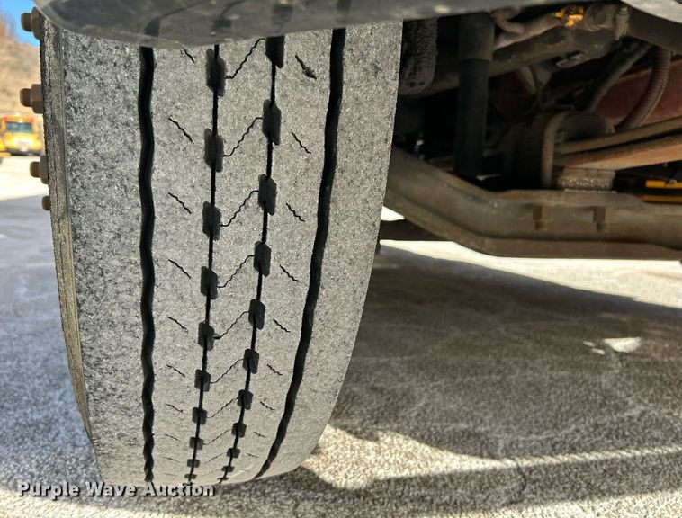 image for item NE9721 2014 Thomas Built school bus