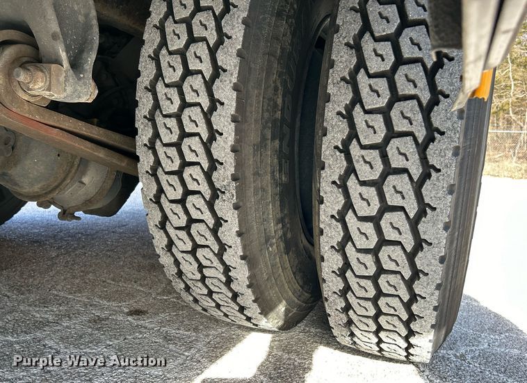 image for item NE9721 2014 Thomas Built school bus