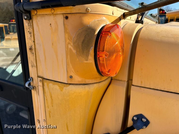 image for item NE9722 2008 IC CE200 school bus