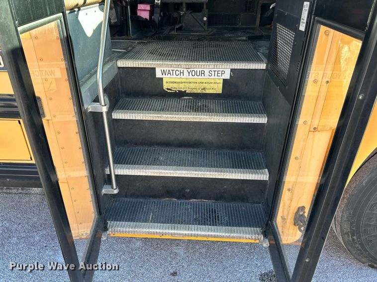 image for item NE9722 2008 IC CE200 school bus