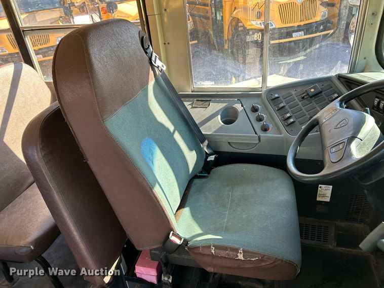 image for item NE9722 2008 IC CE200 school bus