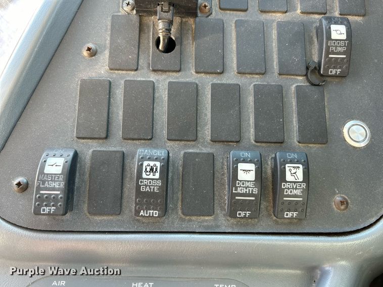 image for item NE9722 2008 IC CE200 school bus