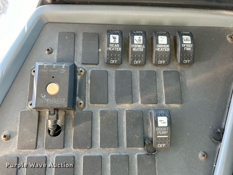 image for item NE9722 2008 IC CE200 school bus