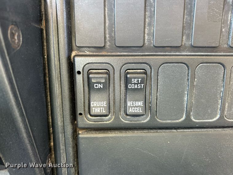 image for item NE9722 2008 IC CE200 school bus