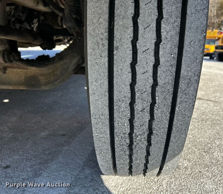 image for item NE9722 2008 IC CE200 school bus