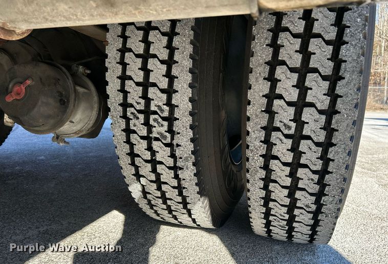 image for item NE9722 2008 IC CE200 school bus