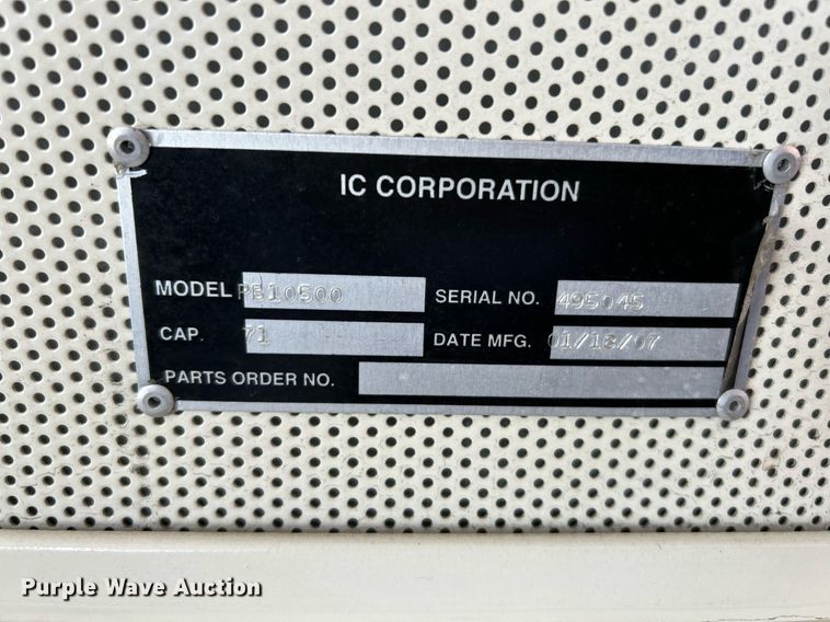 image for item NE9722 2008 IC CE200 school bus