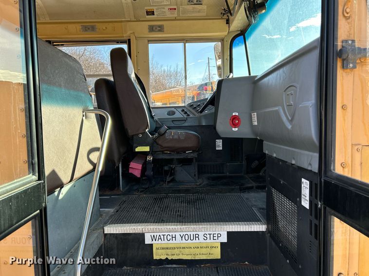 image for item NE9723 2008 IC CE200 school bus