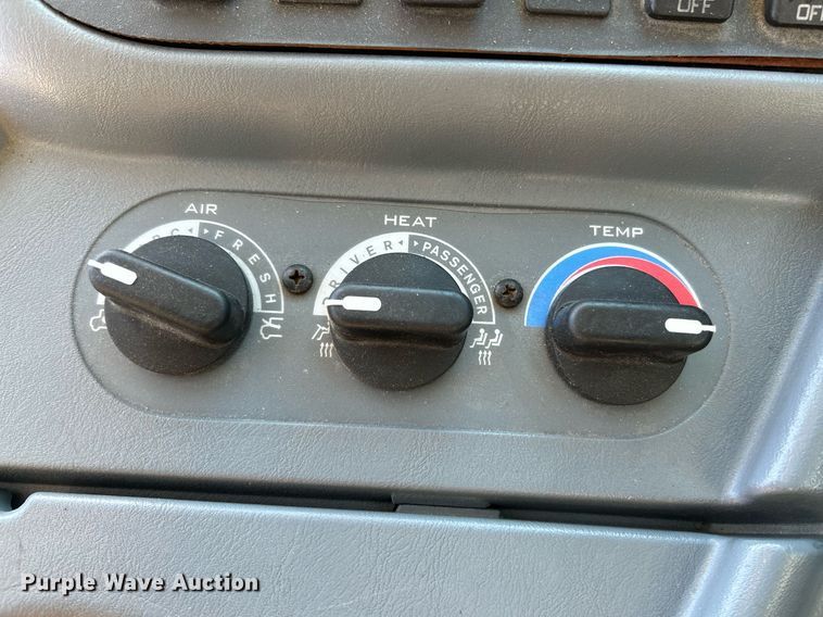 image for item NE9723 2008 IC CE200 school bus