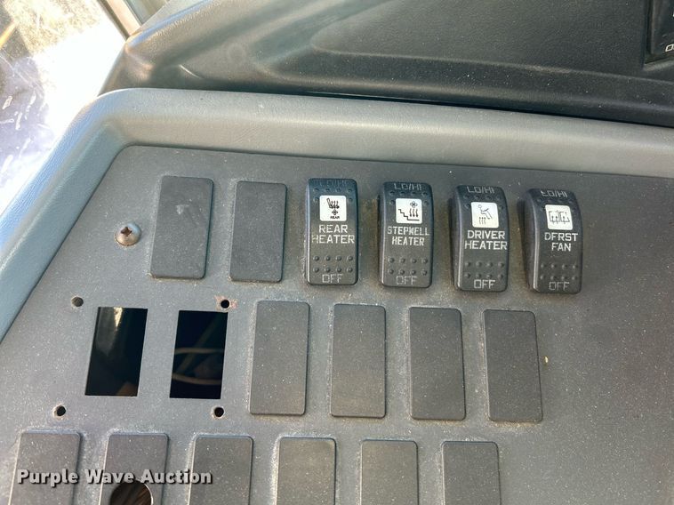 image for item NE9723 2008 IC CE200 school bus