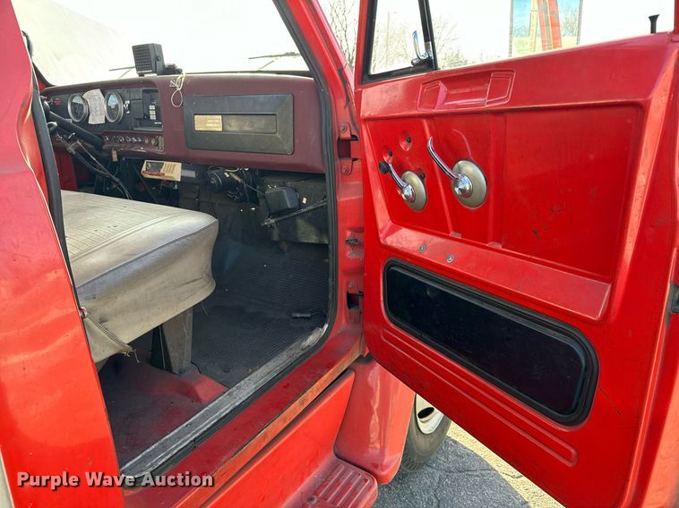 image for item NI9725 1969 GMC 5500 fire truck