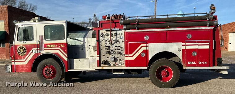 image for item NI9726 1989 Maxim pumper fire truck
