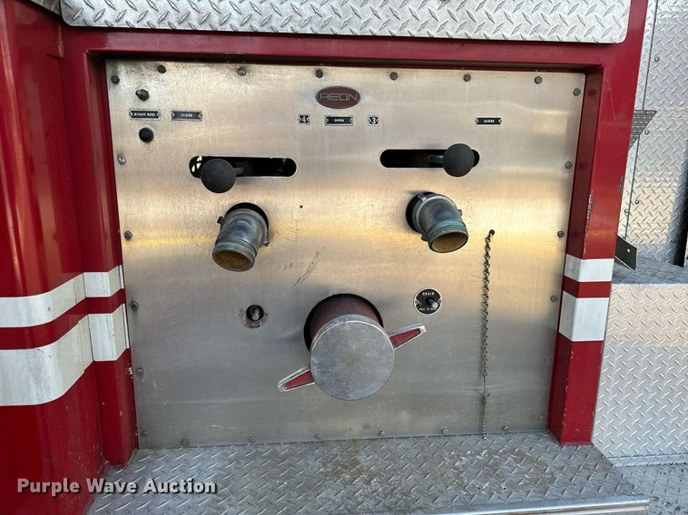 image for item NI9726 1989 Maxim pumper fire truck