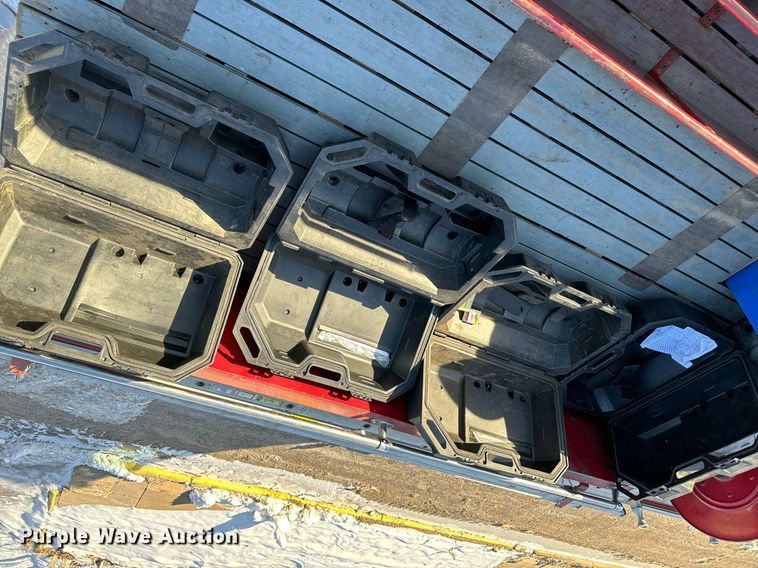 image for item NI9726 1989 Maxim pumper fire truck