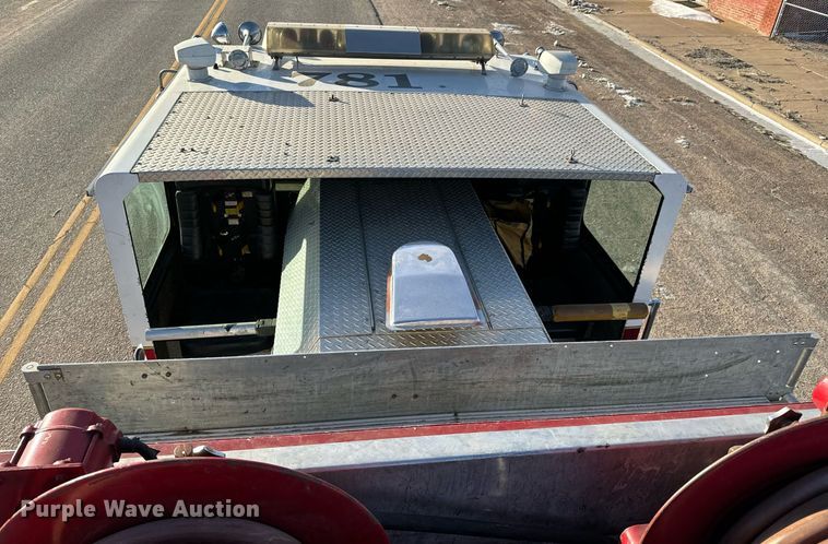 image for item NI9726 1989 Maxim pumper fire truck