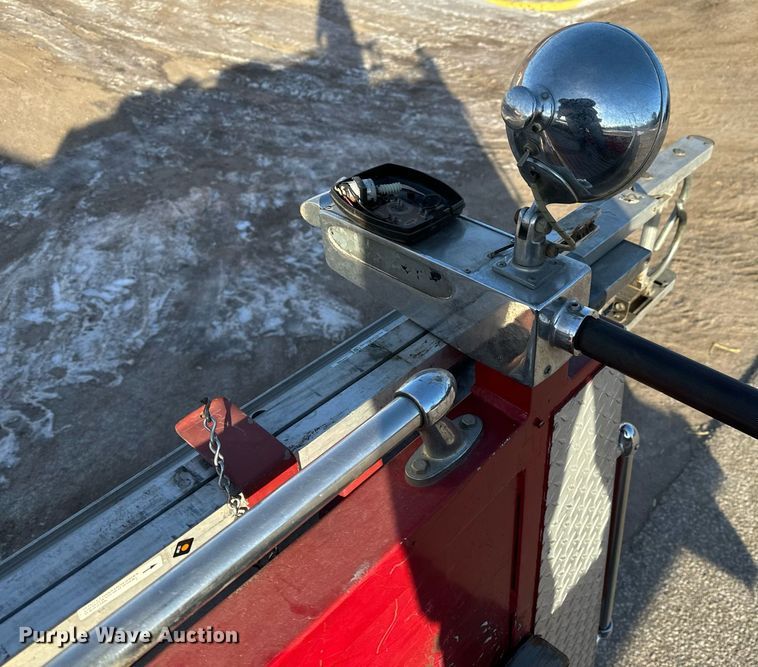 image for item NI9726 1989 Maxim pumper fire truck