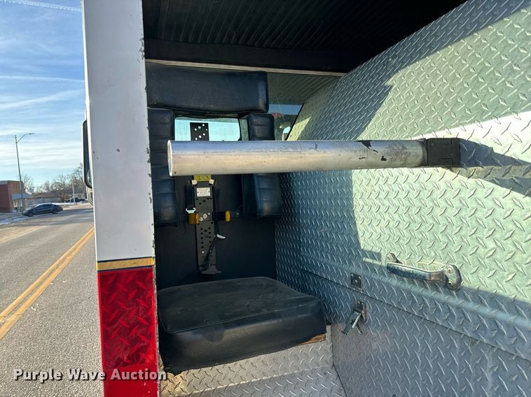 image for item NI9726 1989 Maxim pumper fire truck