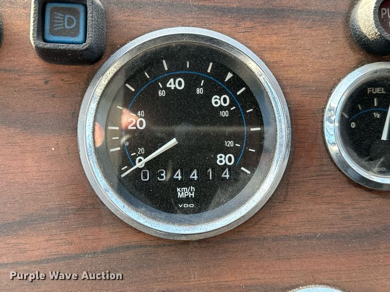 image for item NI9726 1989 Maxim pumper fire truck