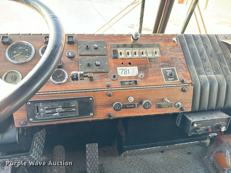 image for item NI9726 1989 Maxim pumper fire truck