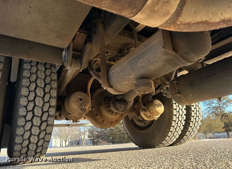 image for item NI9726 1989 Maxim pumper fire truck