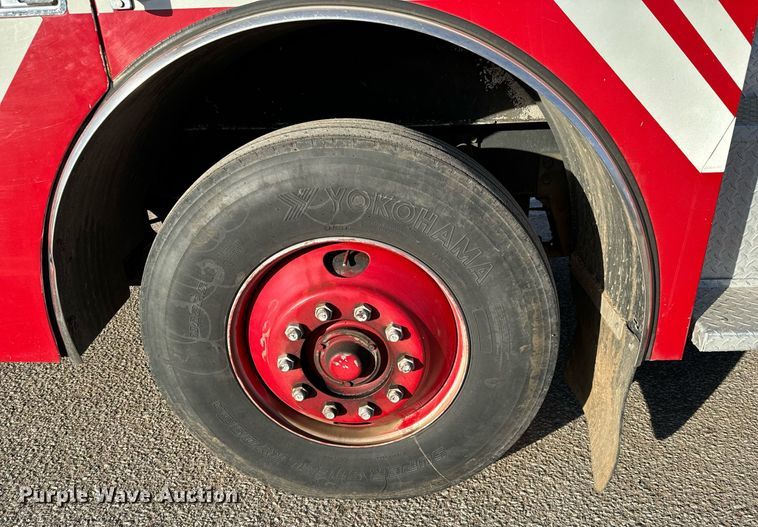 image for item NI9726 1989 Maxim pumper fire truck