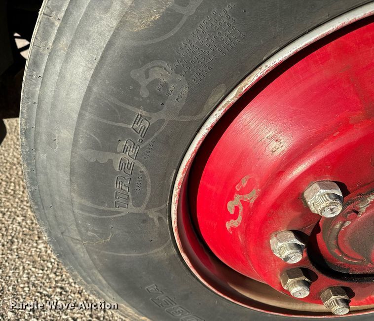 image for item NI9726 1989 Maxim pumper fire truck