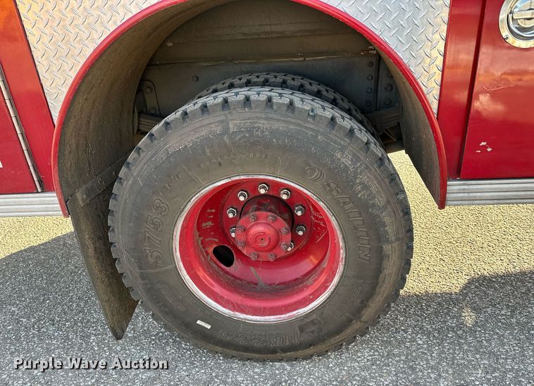 image for item NI9726 1989 Maxim pumper fire truck