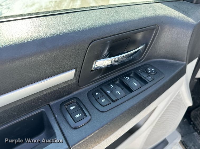 image for item NI9727 2008 Dodge  Grand Caravan SXT van