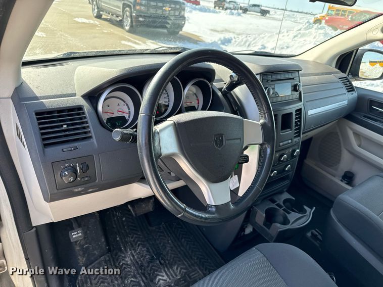 image for item NI9727 2008 Dodge  Grand Caravan SXT van