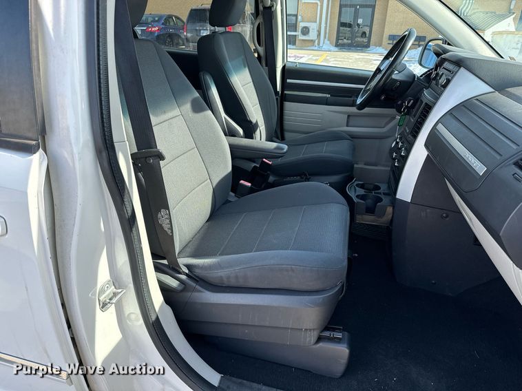 image for item NI9727 2008 Dodge  Grand Caravan SXT van