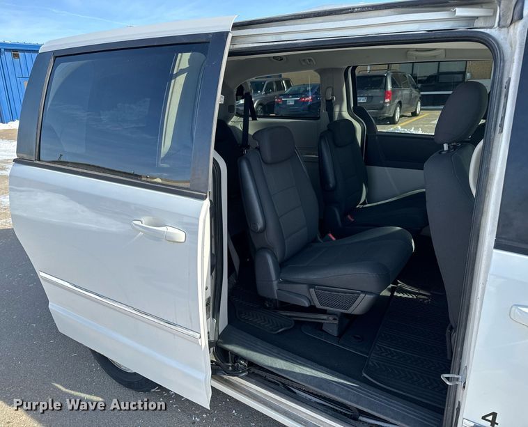 image for item NI9727 2008 Dodge  Grand Caravan SXT van