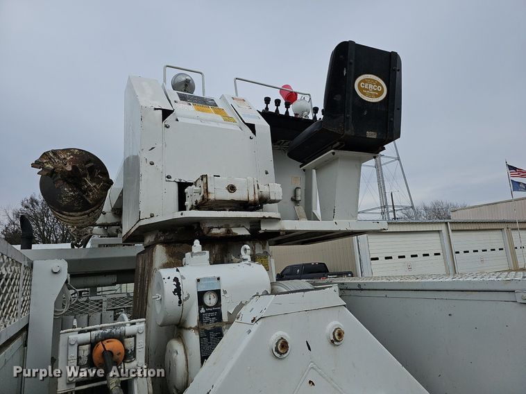 image for item NP9343 1985 Ford F8000 digger derrick truck