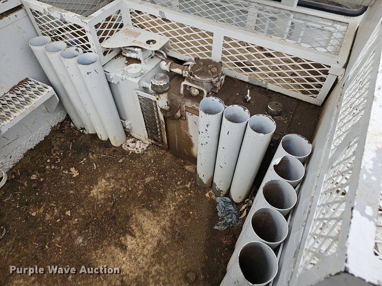 image for item NP9343 1985 Ford F8000 digger derrick truck