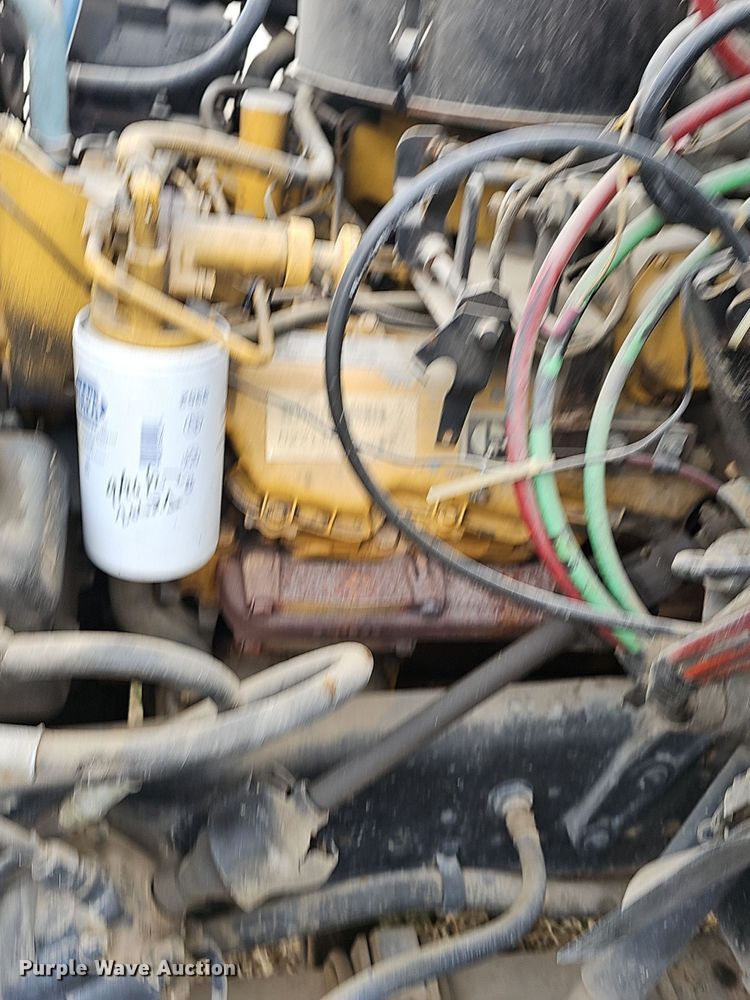 image for item NP9343 1985 Ford F8000 digger derrick truck